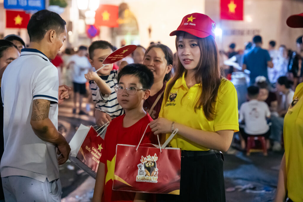 HÒA CHUNG NHỊP MỪNG QUỐC KHÁNH 80 NĂM - DEMNAY TẶNG QUÀ YÊU THƯƠNG 2 DEMNAY đồng hành cùng kỷ niệm Quốc Khánh